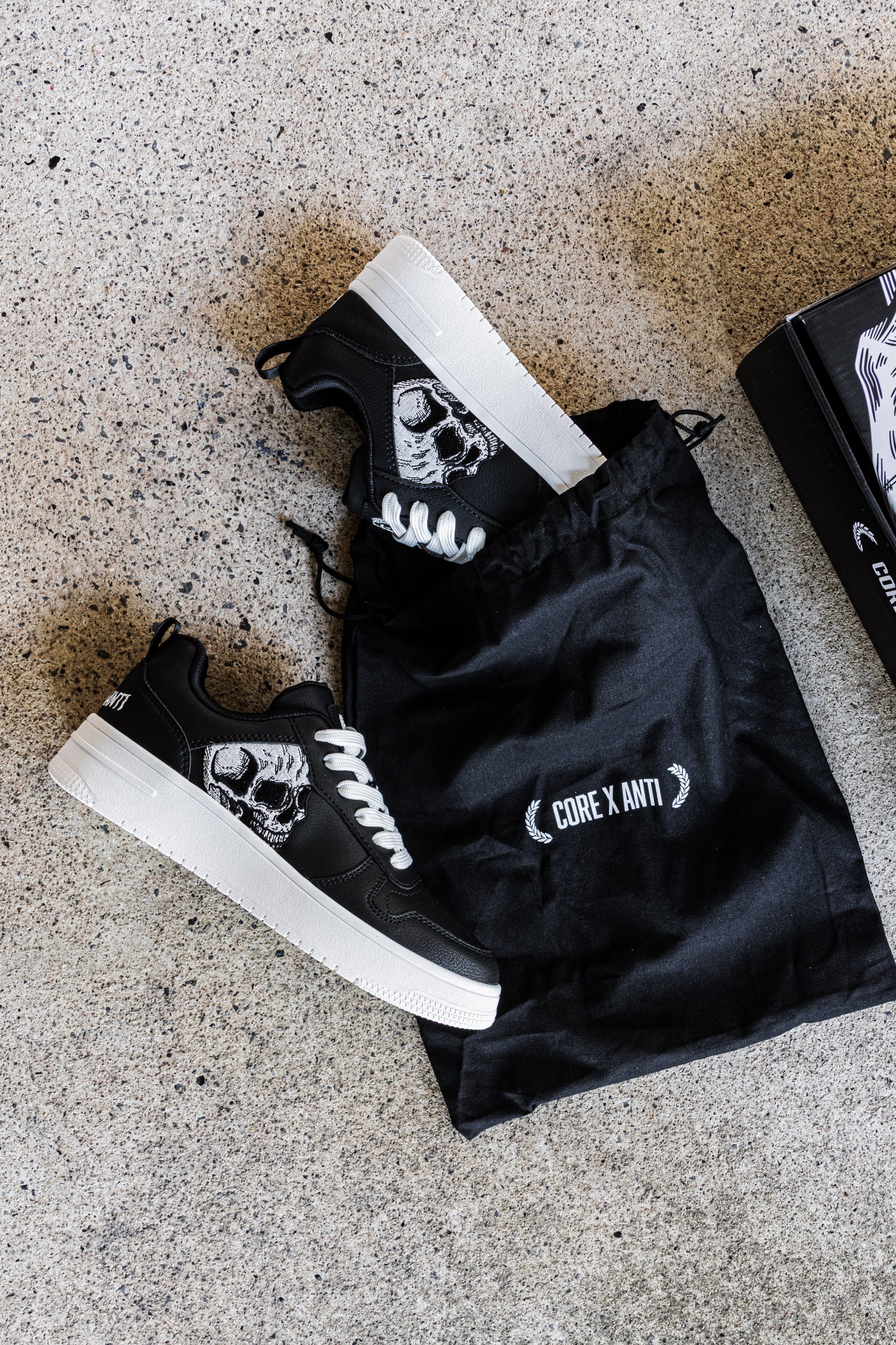 TRUST ANTI X CORE BLACK