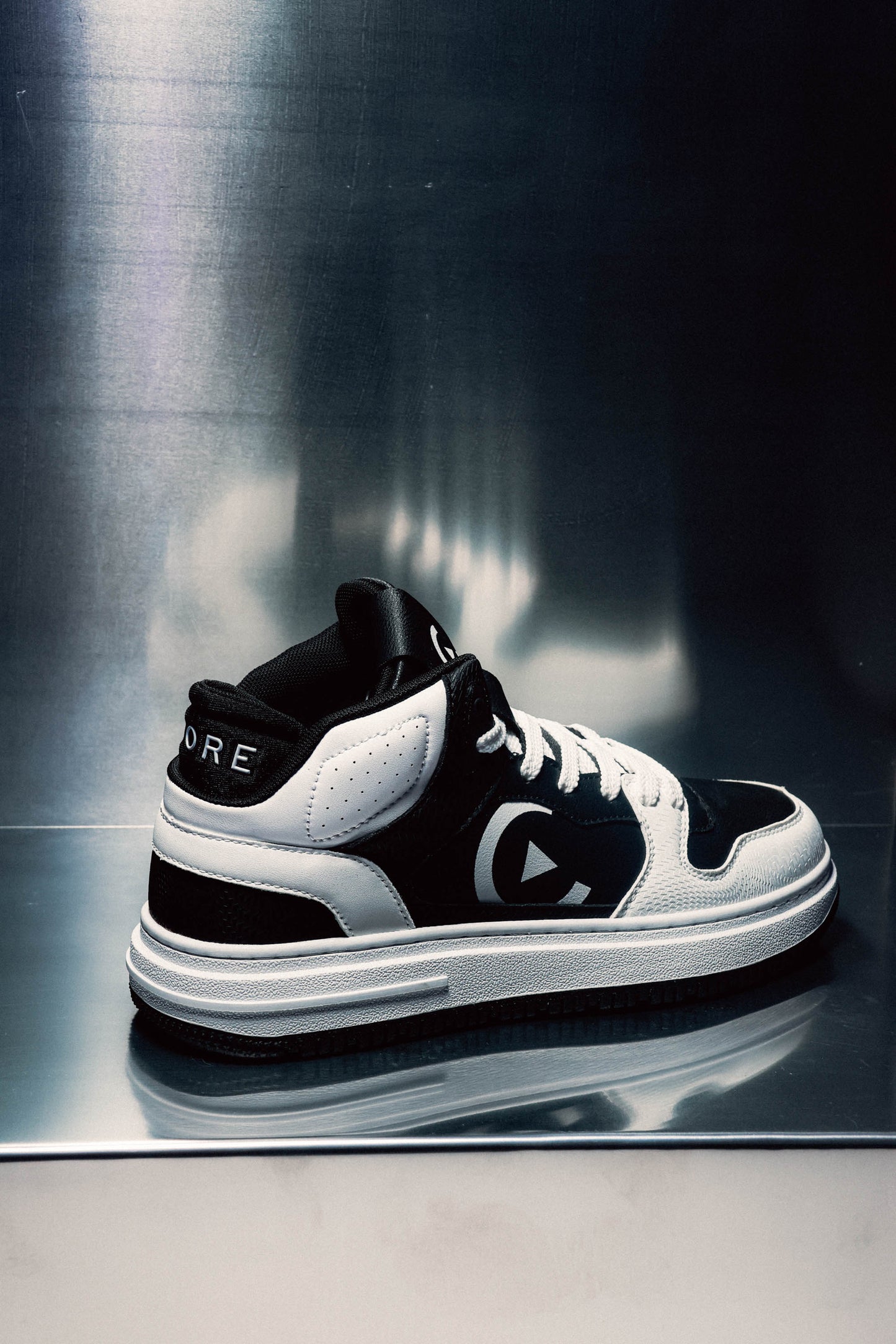 RETRO-HI Blanco/Negro