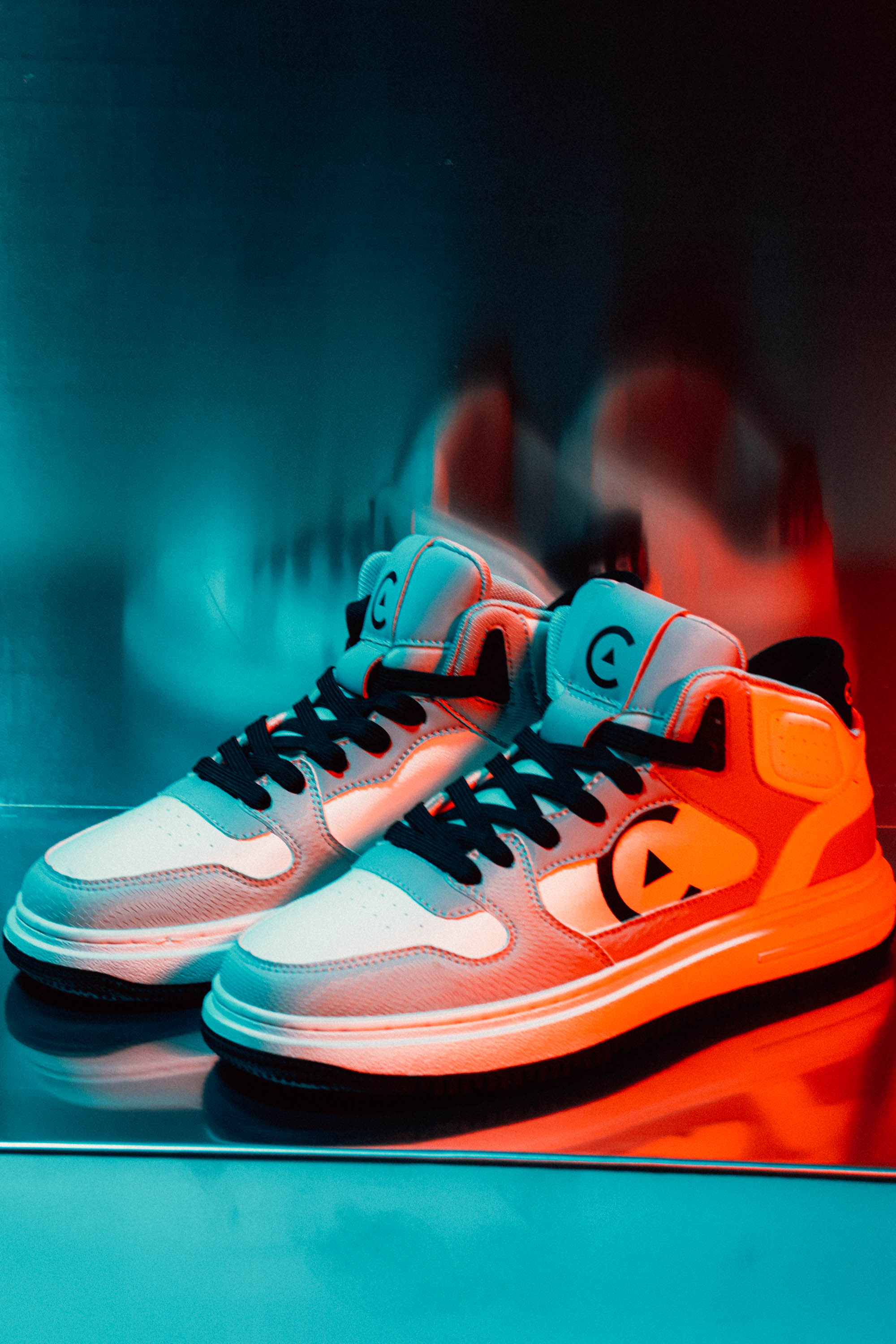 RETRO-HI Gris/Blanco