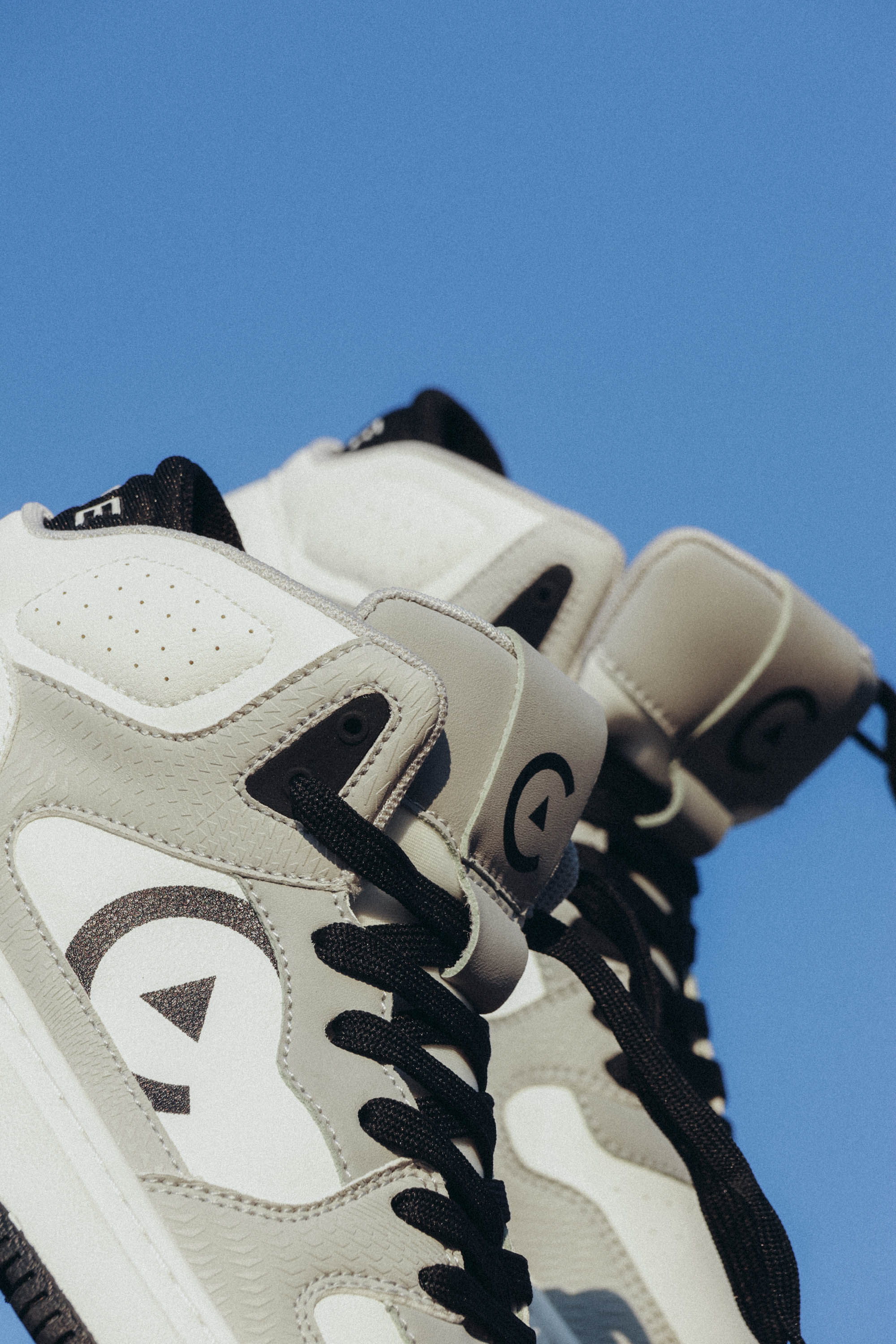 RETRO-HI Gris/Blanco