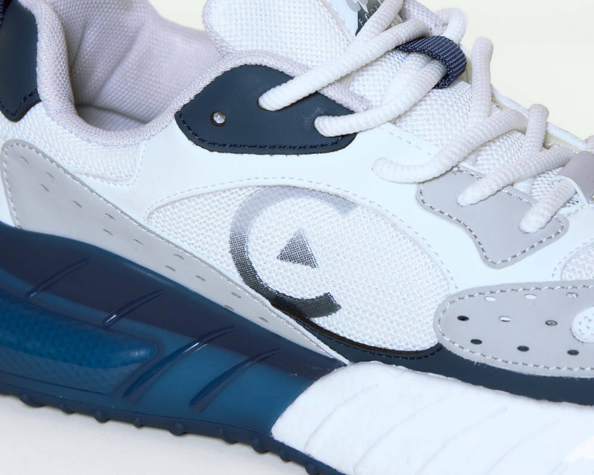 Fast White Blue