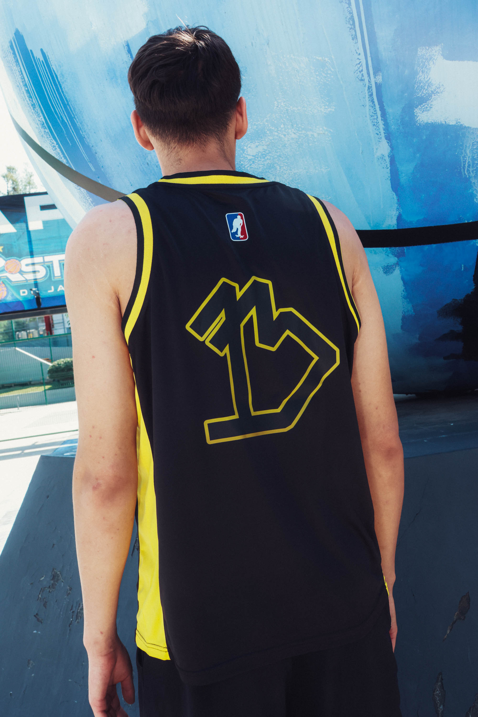 Playera Monograma Sin Mangas