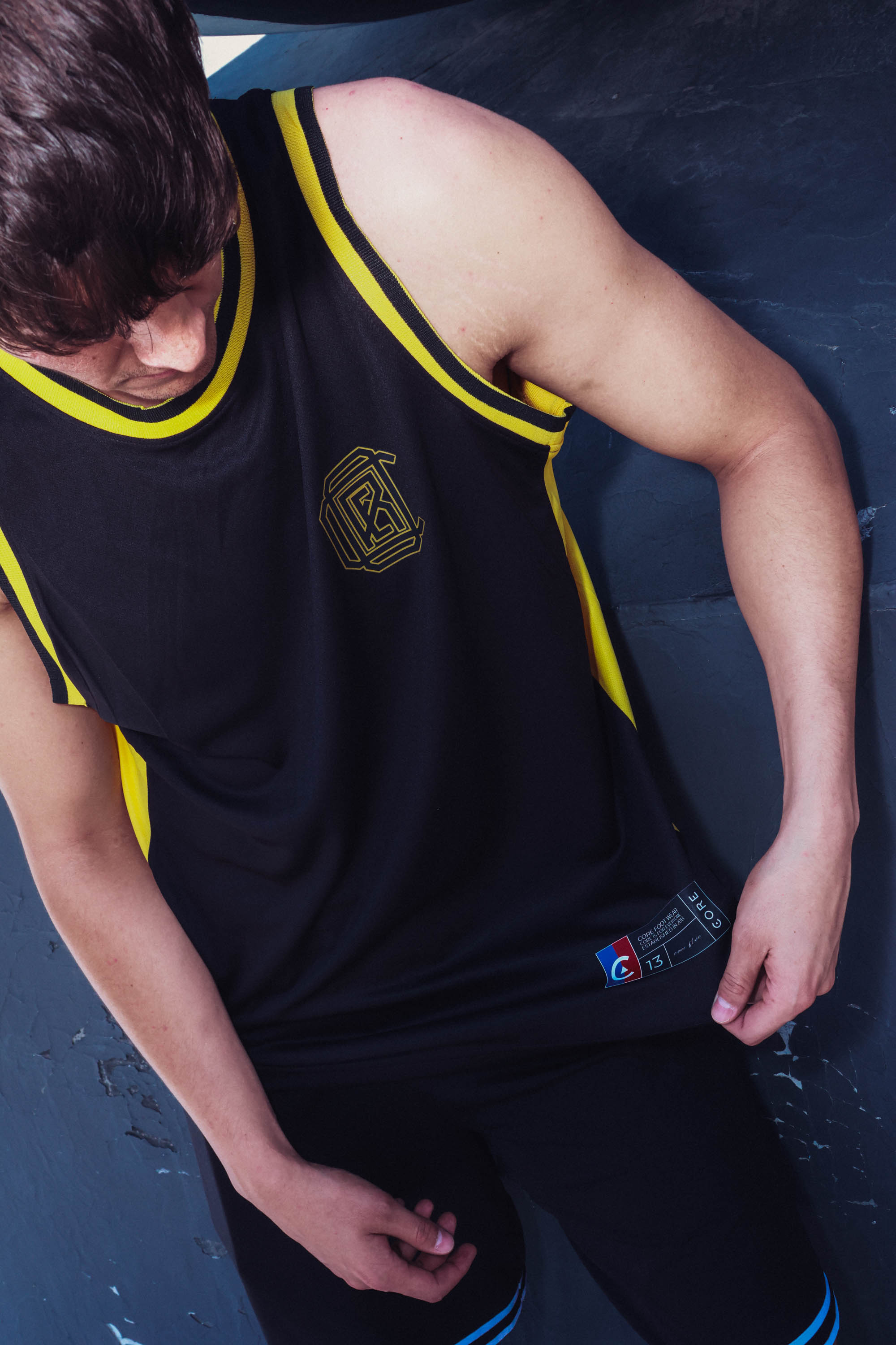 Playera Monograma Sin Mangas