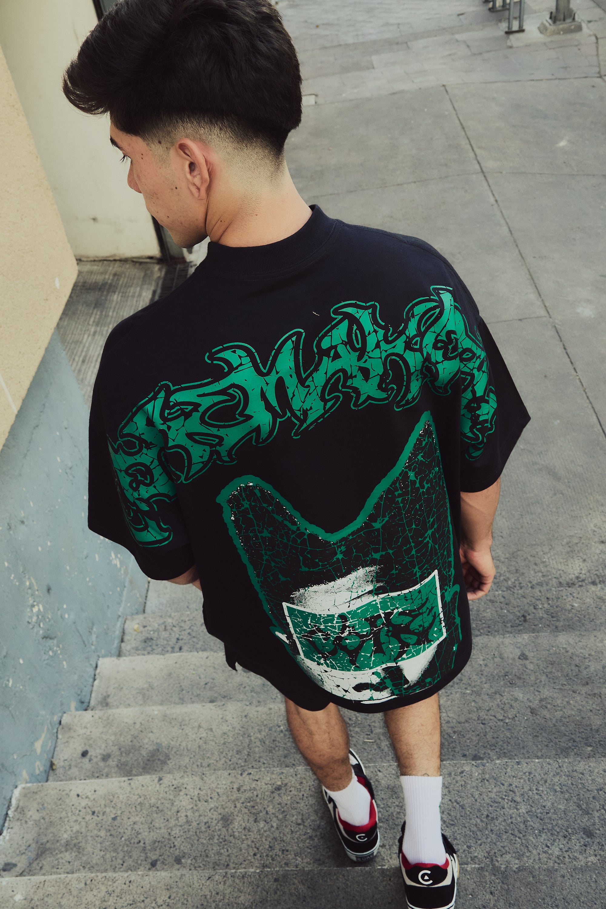 Playera Hard Core CHROMAKOPIA