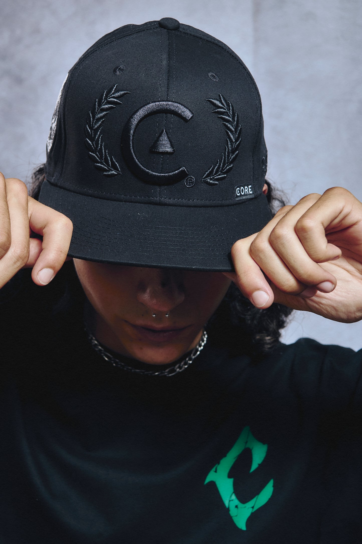 Gorra Core x Anti