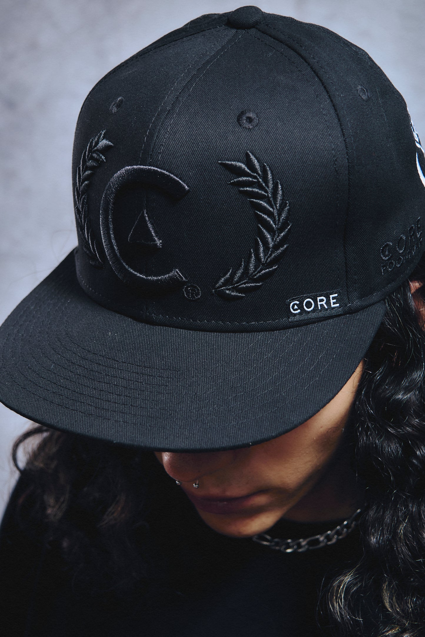 Gorra Core x Anti