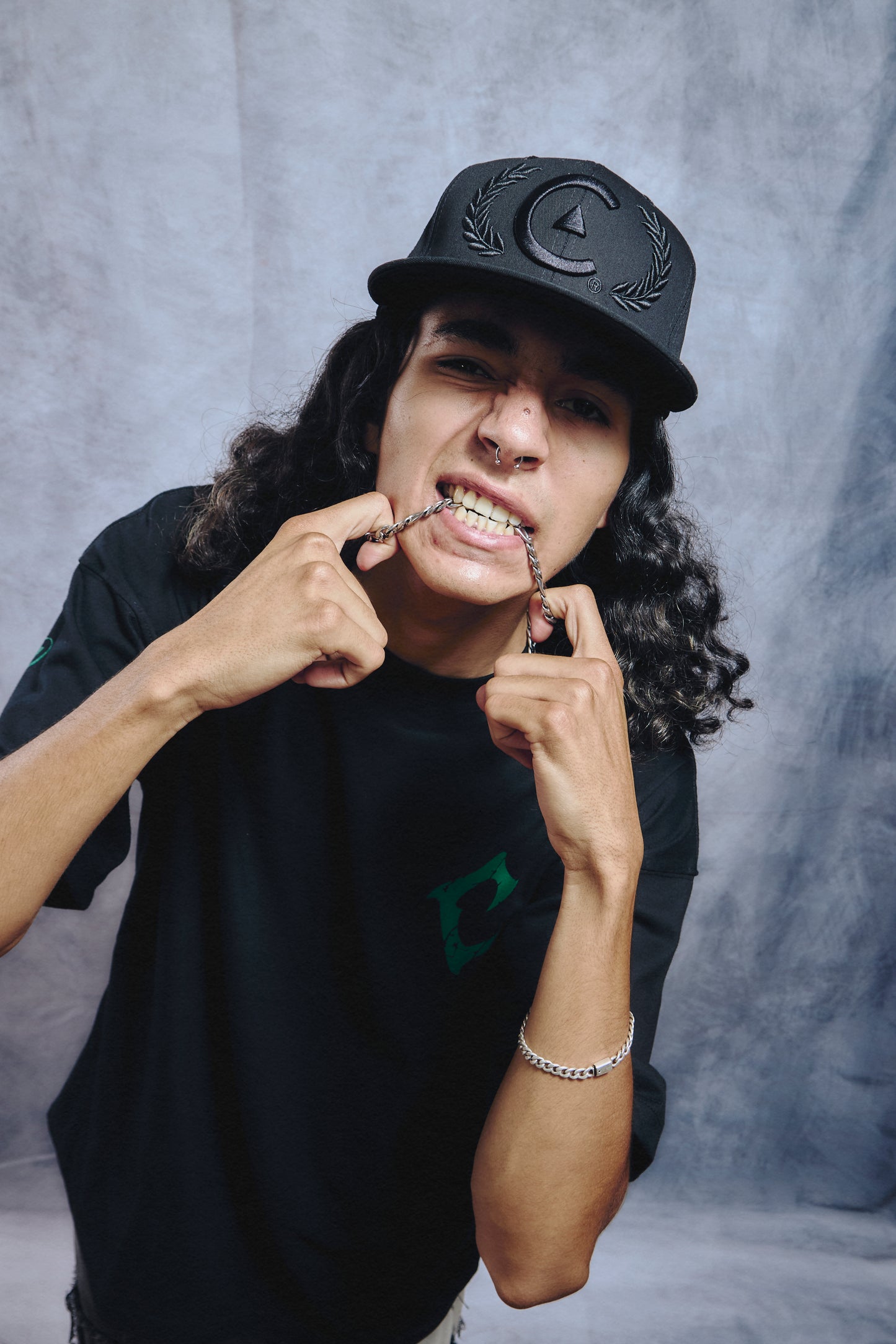 Gorra Core x Anti